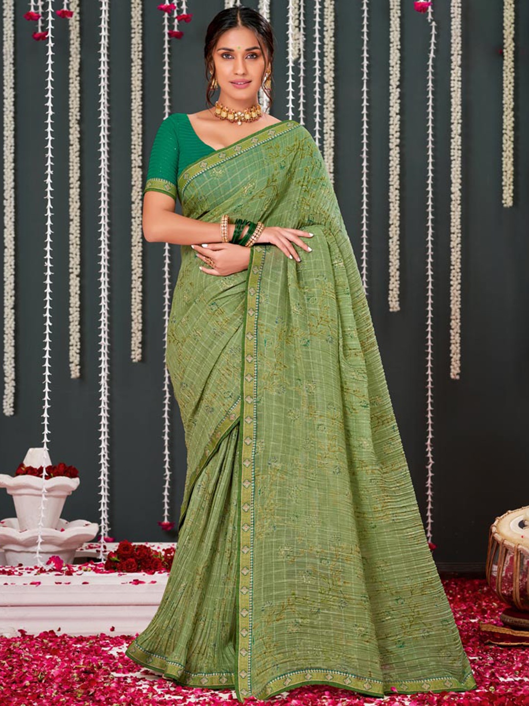 

Vishal Prints Floral printed Zari Crushed Brasso Saree, Olive
