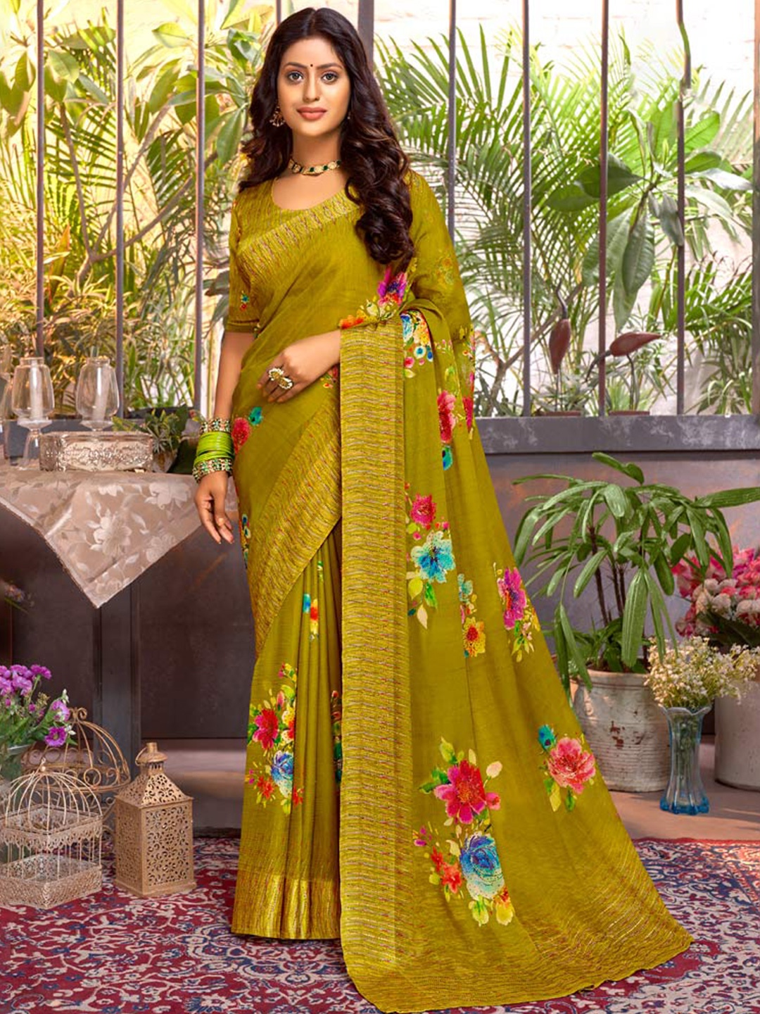 

Vishal Prints Floral Printed Saree, Mustard