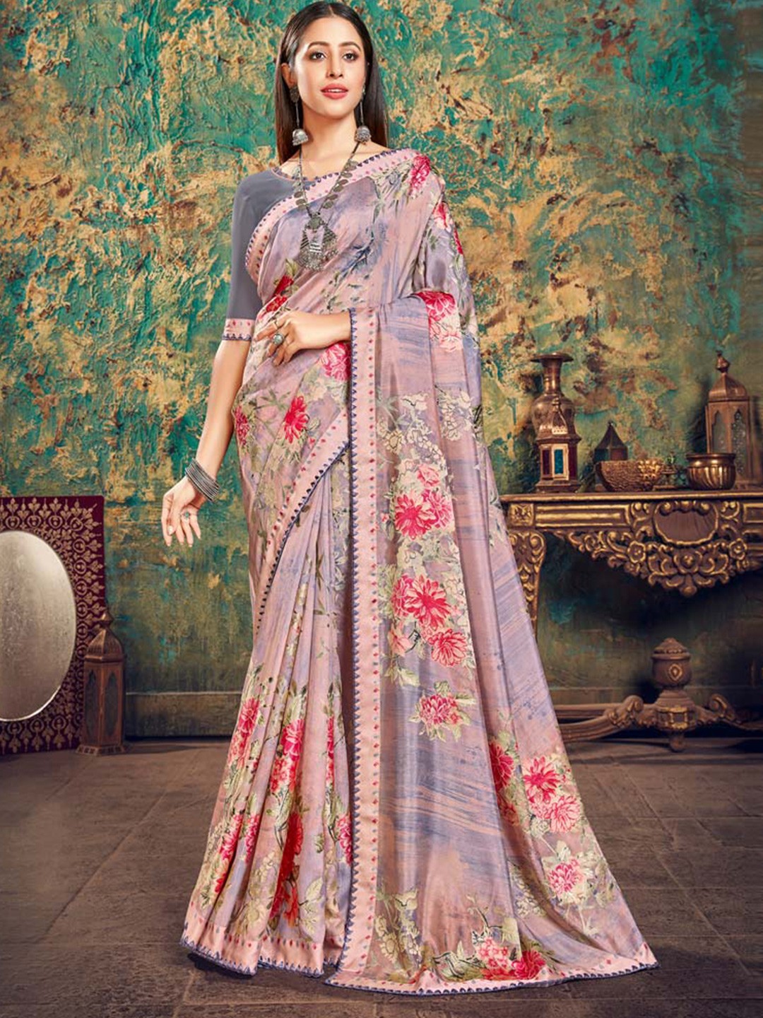 

Vishal Prints Floral Brasso Saree, Pink