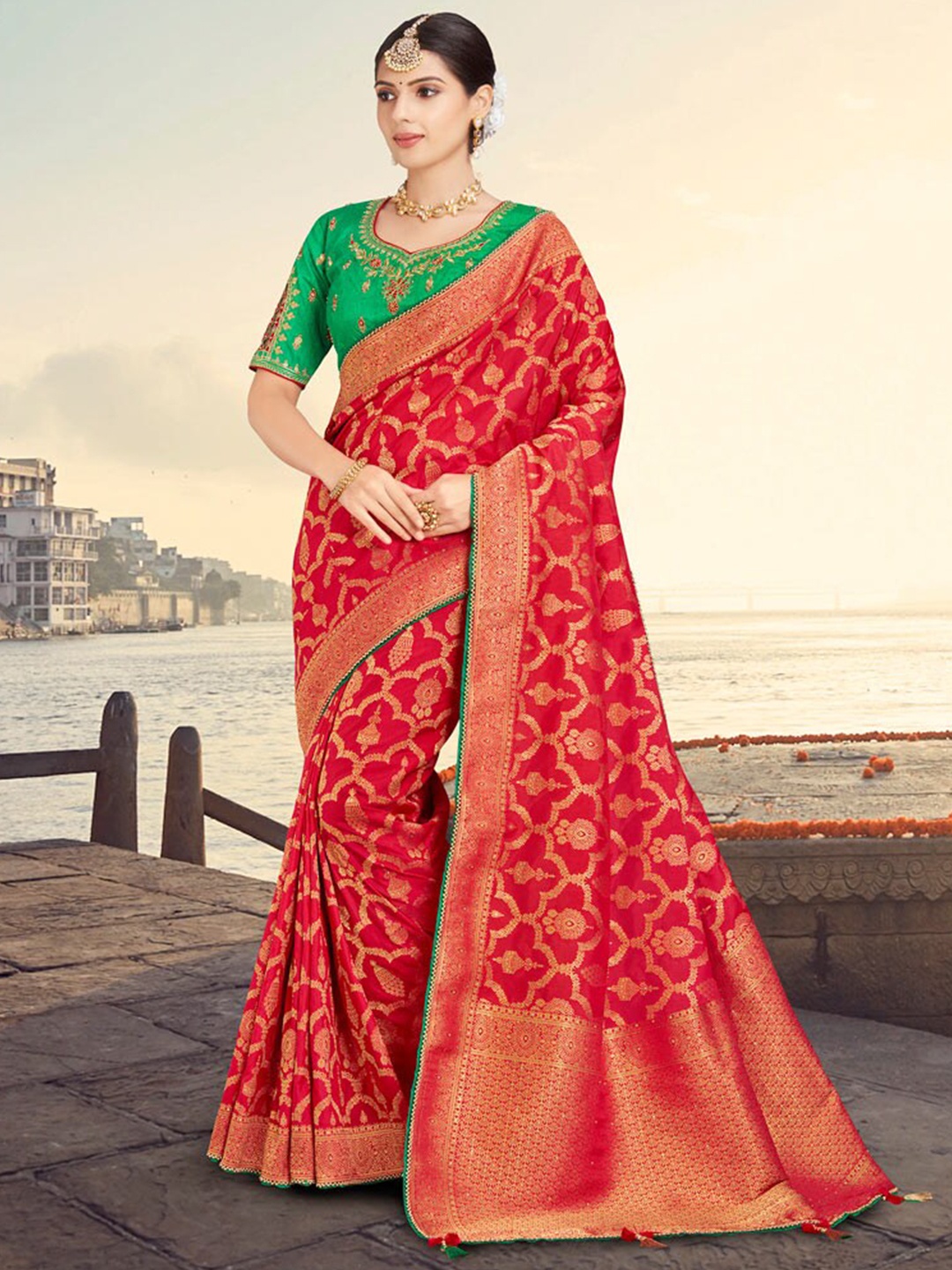 

Vishal Prints Ethnic Woven Design Zari Saree, Red