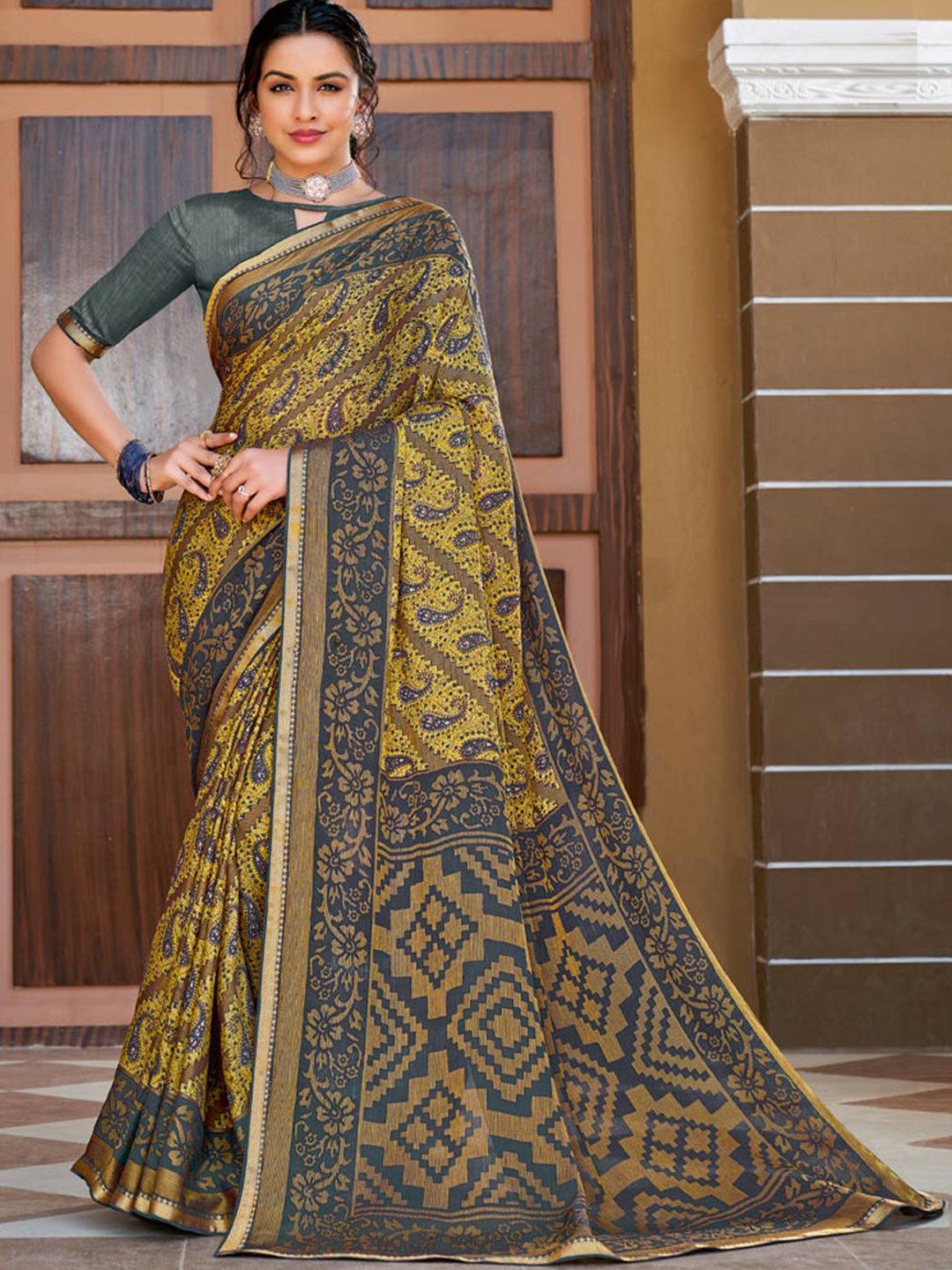 

Vishal Prints Paisley Printed Zari Brasso Saree, Grey