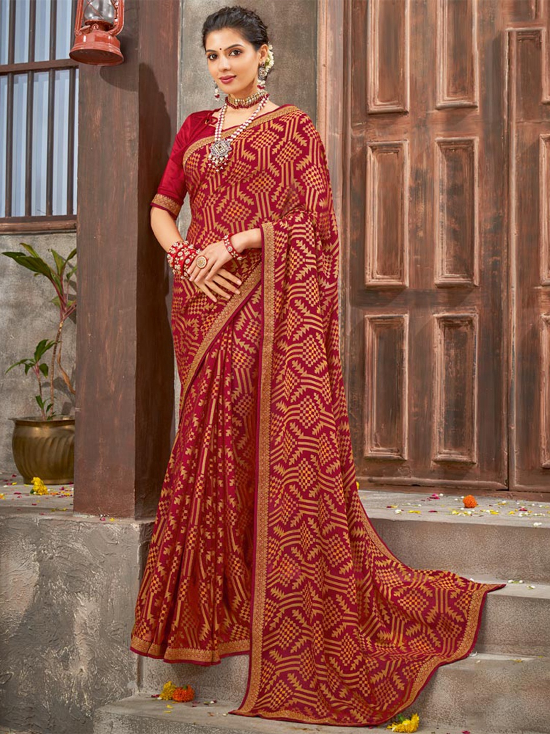 

Vishal Prints Printed Zari Brasso Saree, Red