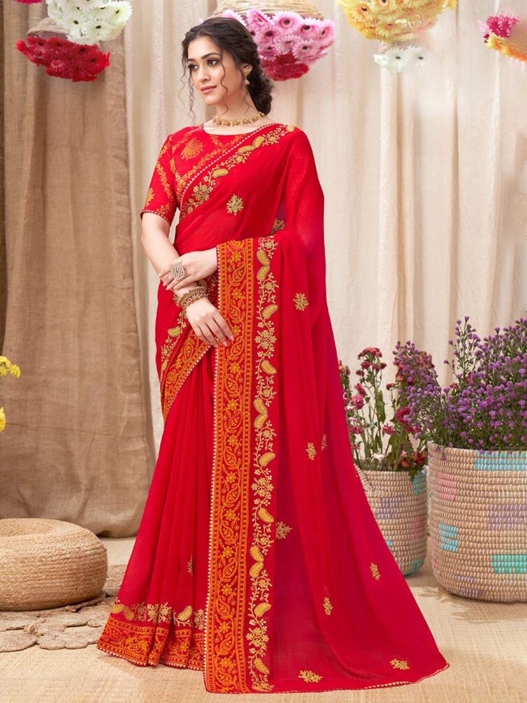 

Vishal Prints Embellished Embroidered Saree, Red