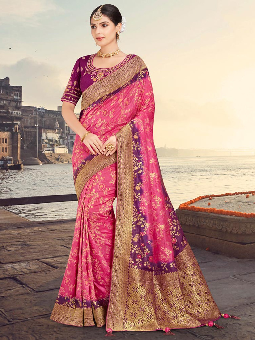

Vishal Prints Floral Woven Design Zari Saree, Pink