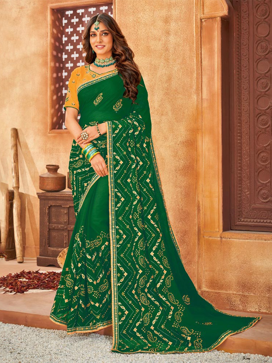 

Vishal Prints Ethnic Embellished Embroidered Saree, Green