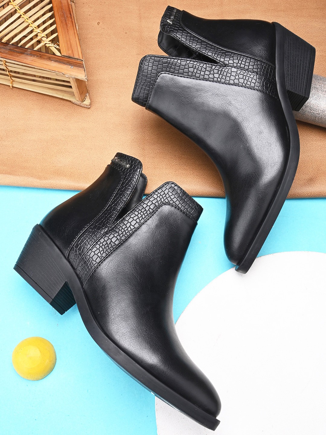 

Alleviater Women Mid Top Textured Block-Heel Regular Boots, Black