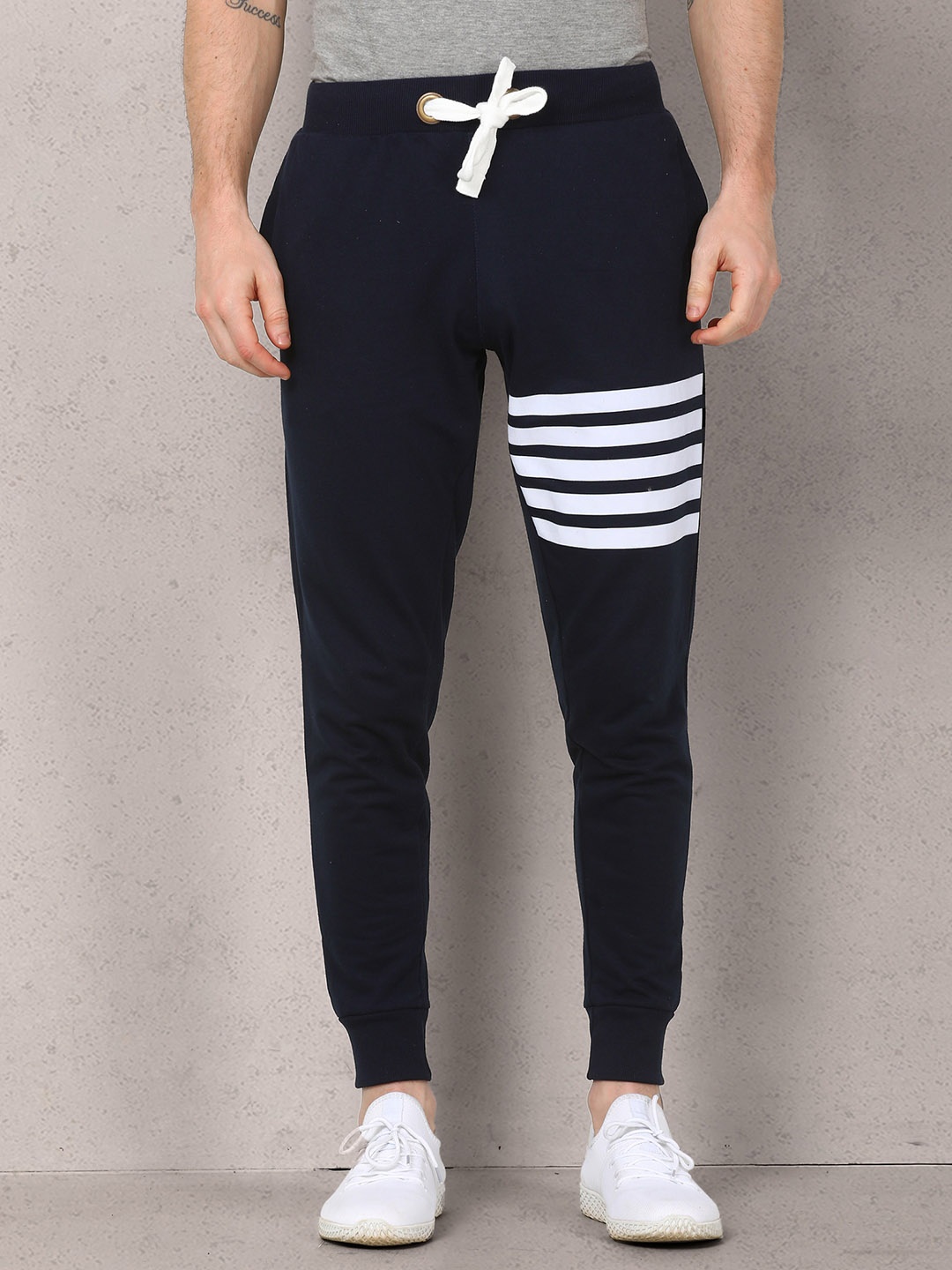 

Metronaut Men Mid-Rise Striped Slim-Fit Cotton Joggers, Navy blue