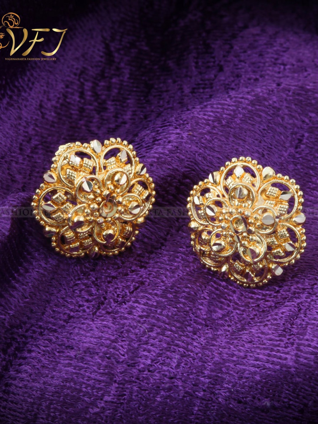 

Vighnaharta Gold-Plated Floral Studs Earrings