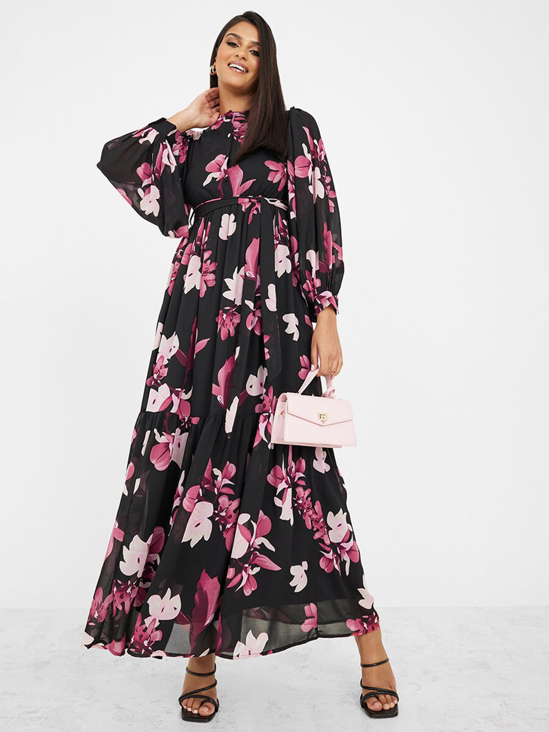 

Styli Floral Printed Puff Sleeve Pleated Maxi Dress, Black
