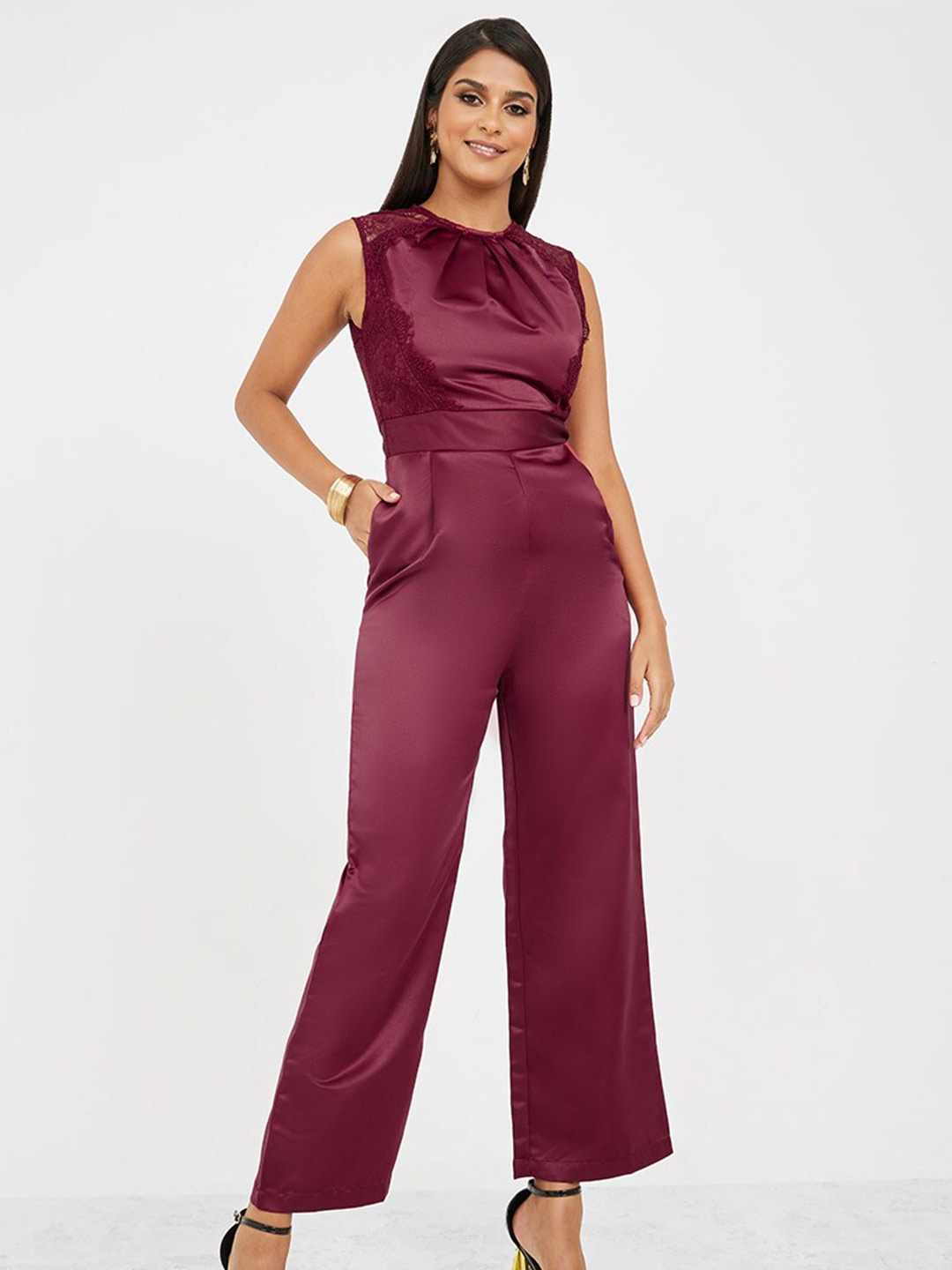 

Styli Round Neck Basic Jumpsuit, Burgundy