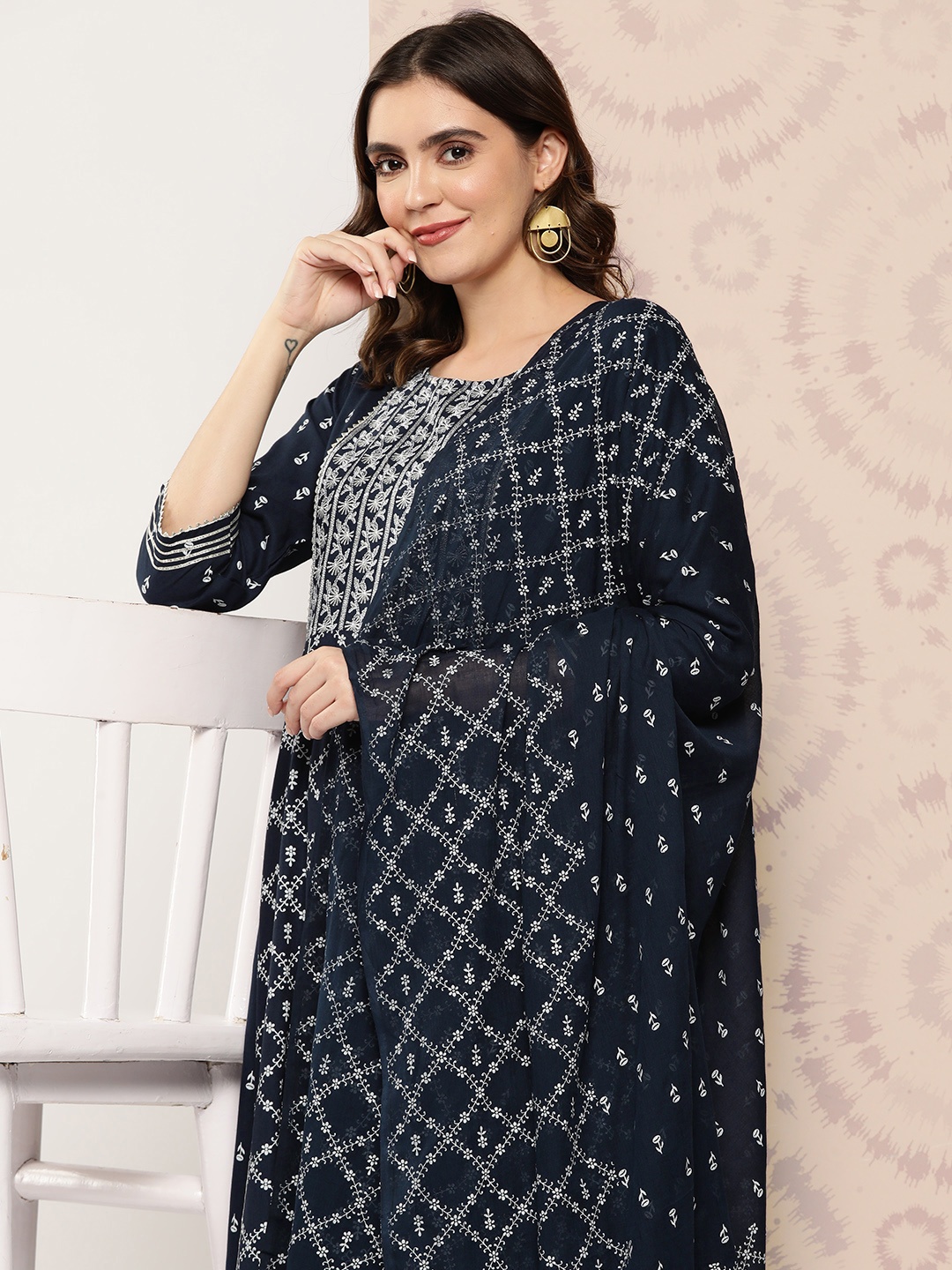 

Indo Era Women Floral Embroidered Regular Gotta Patti Kurta With Trousers & Dupatta, Navy blue