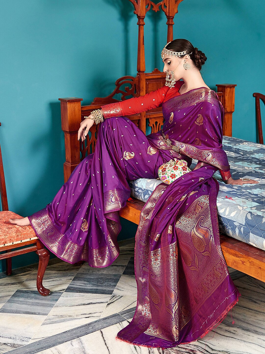 

Satrani Purple & Gold Paisley Zari Silk Blend Banarasi Saree