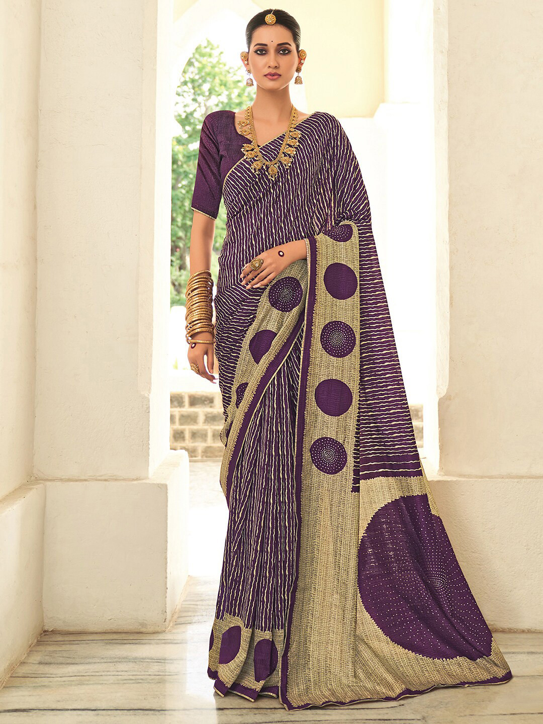 

Satrani Purple & Beige Striped Stone Work Art Silk Banarasi Saree
