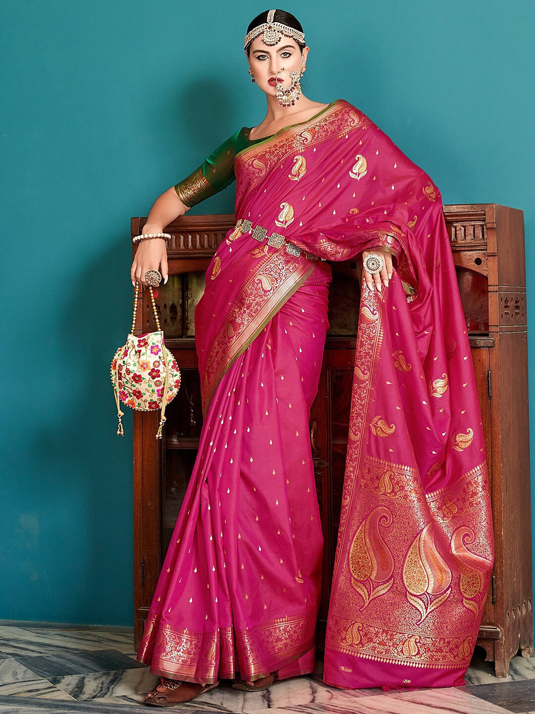 

Satrani Pink & Gold Paisley Zari Silk Blend Banarasi Saree
