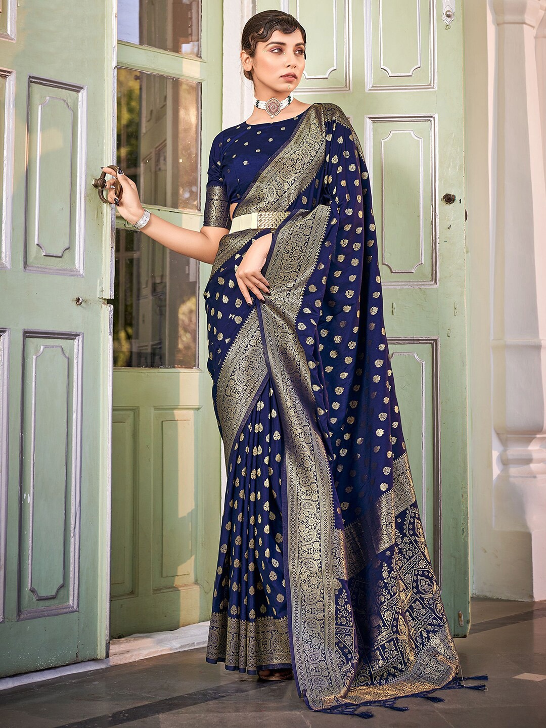 

Satrani Navy Blue & Gold Ethnic Motif Zari Poly Georgette Banarasi Saree