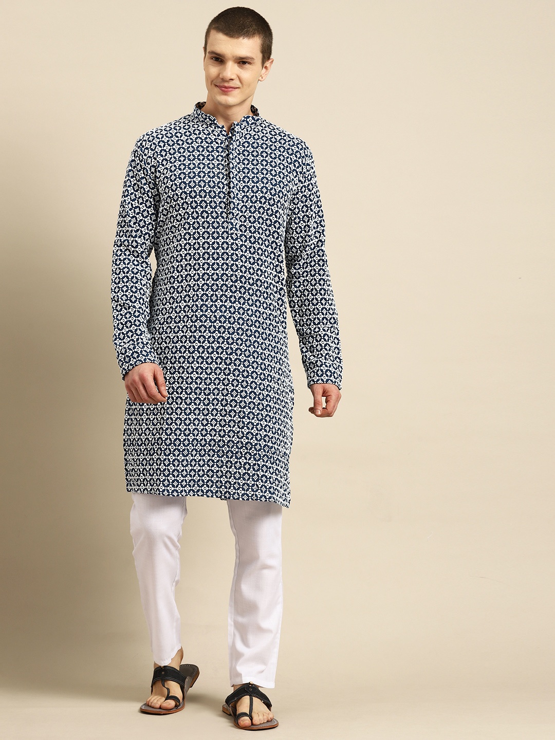 

Molly & Michel Men Embroidered Regular Pure Cotton Kurta with Pyjamas, Blue