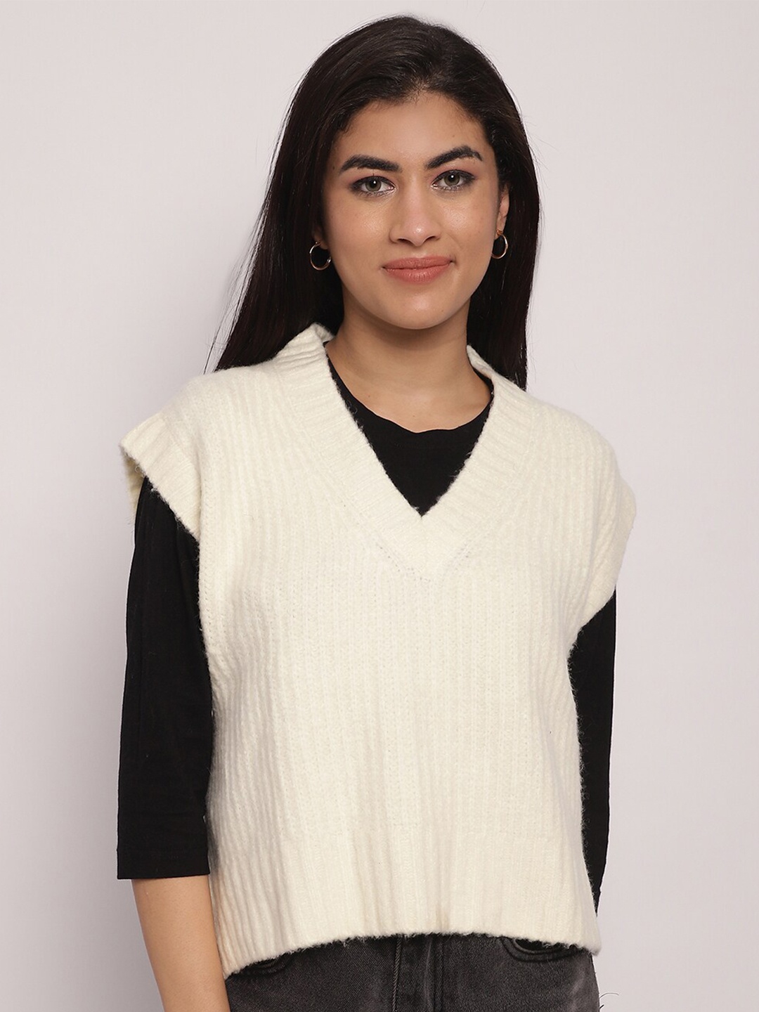 

NoBarr V-Neck Cable Knit Acrylic Sweater Vest, Cream