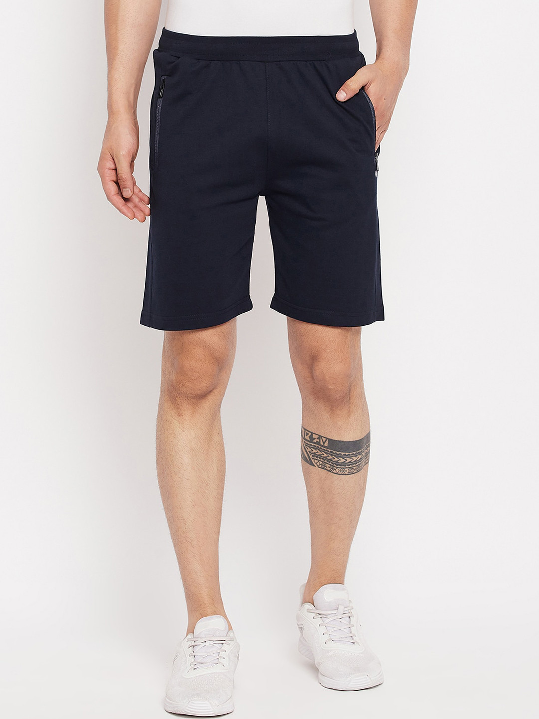 

Okane Men Mid-Rise Sports Shorts, Navy blue