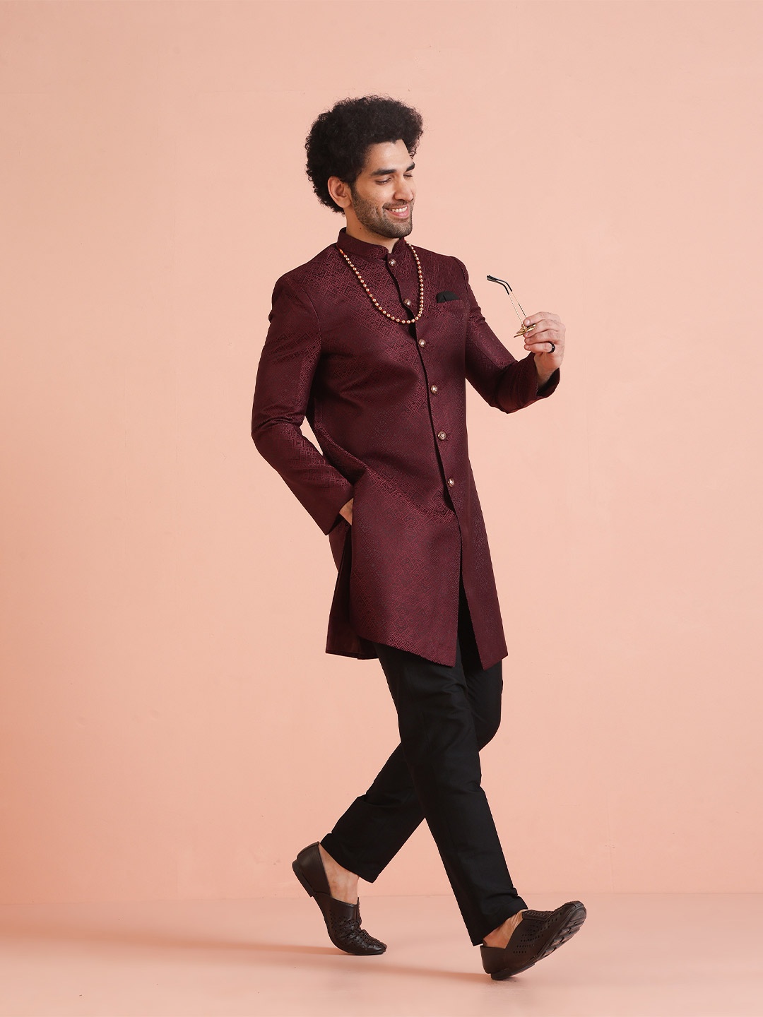 

KISAH Men Self-Design Cotton Indowestern Sherwani Set, Maroon