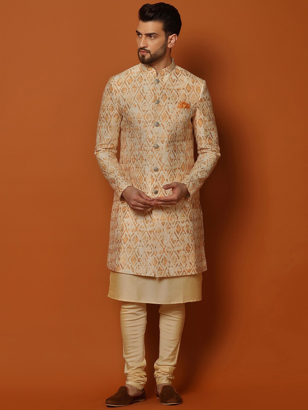 

KISAH Self-Design Cotton Sherwani Set, Orange