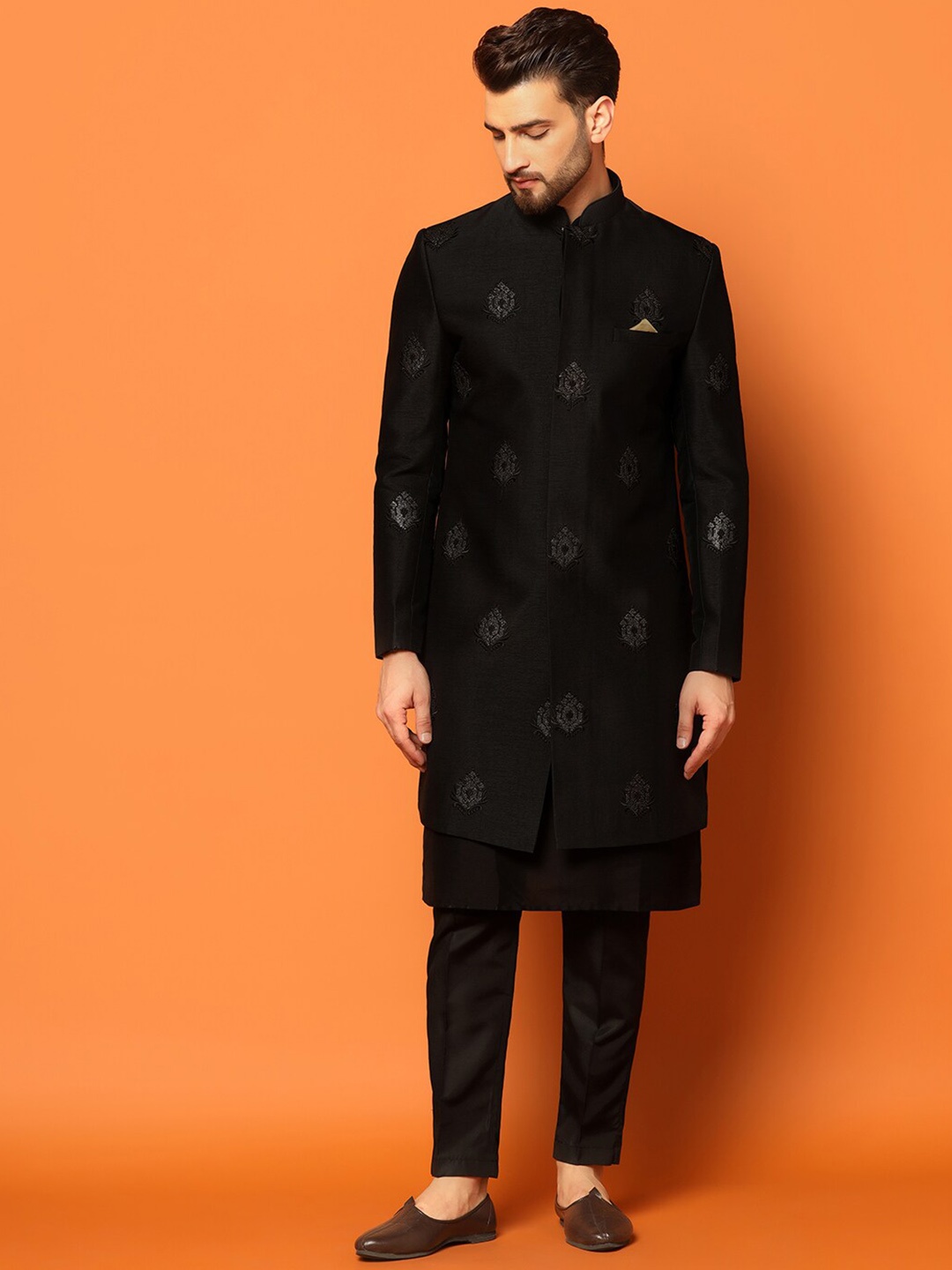 

KISAH Woven Design Sherwani Set, Black