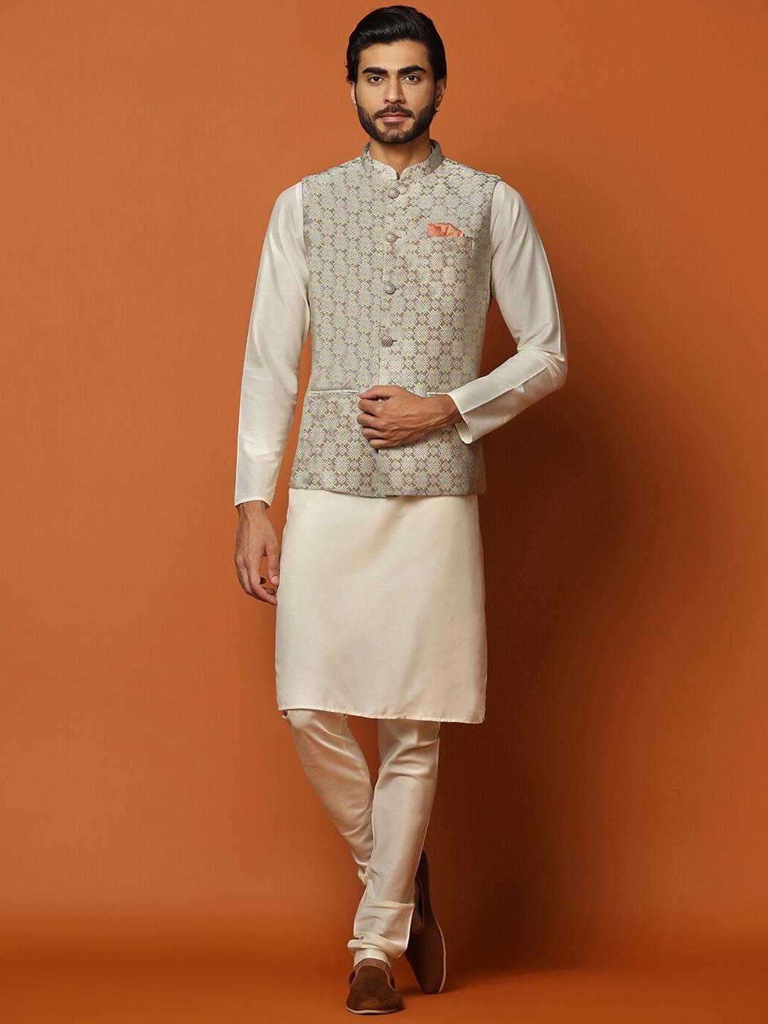 

KISAH Men Mandarin Collar Kurta with Churidar & Jacquard Woven Design Nehru Jacket Set, Grey