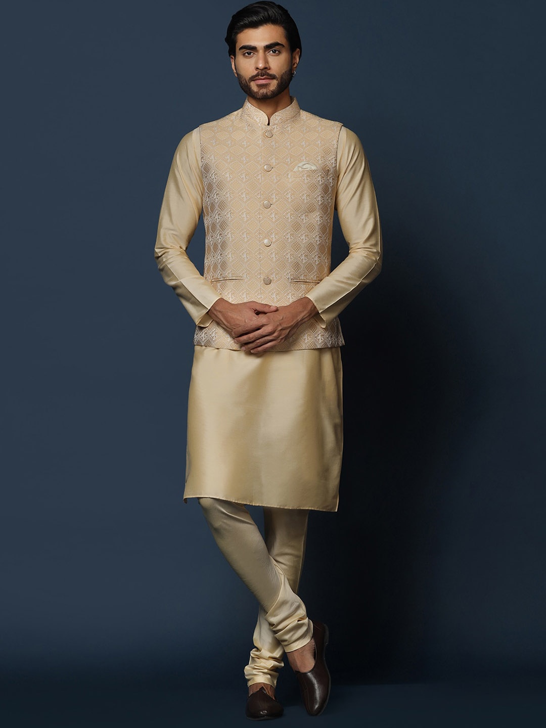 

KISAH Mandarin Collar Regular Jacquard Kurta with Churidar & Woven Design Nehru Jacket Set, Cream