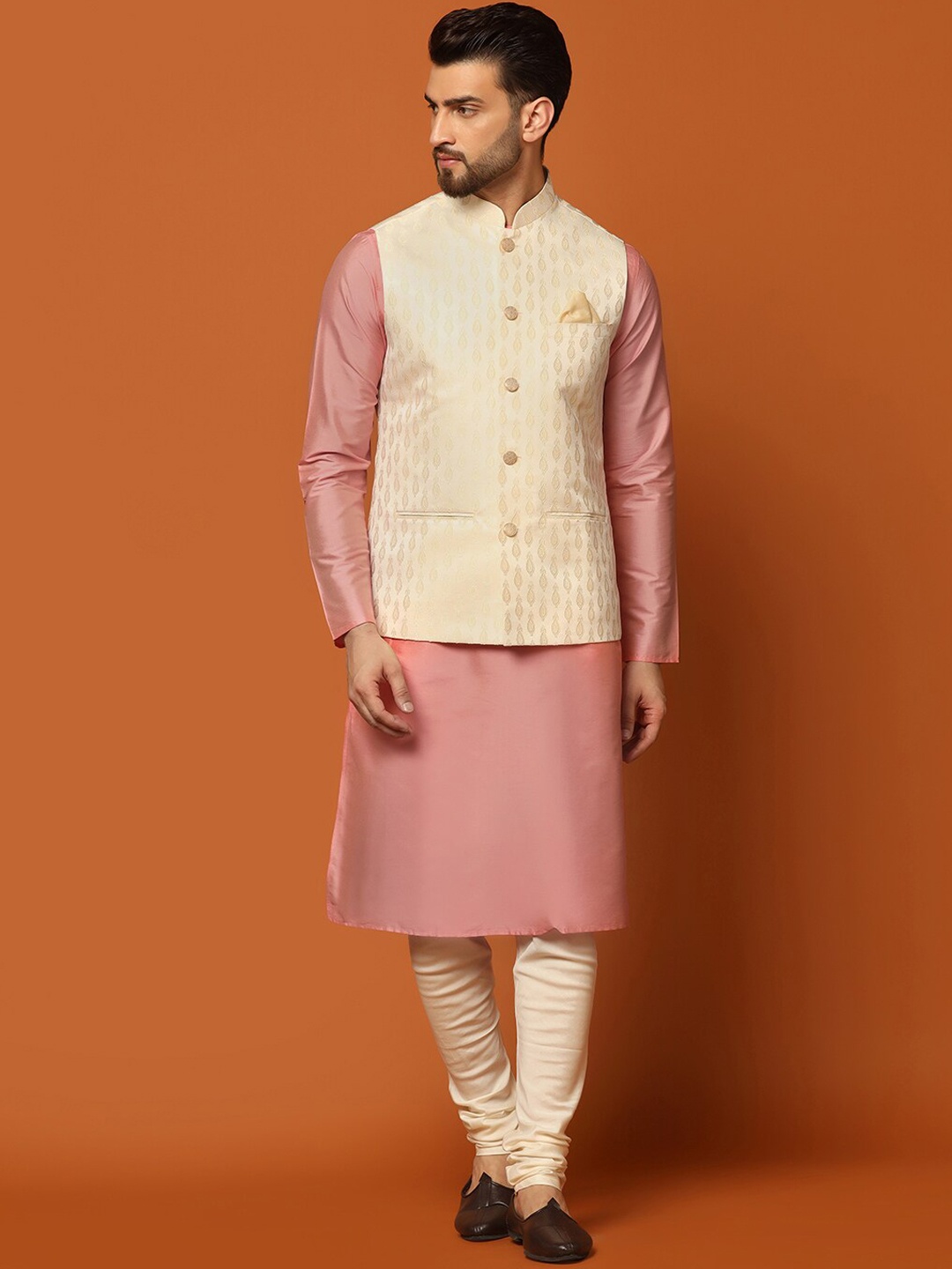 

KISAH Mandarin Collar Regular Kurta with Churidar & Woven Design Nehru Jacket Set, Peach