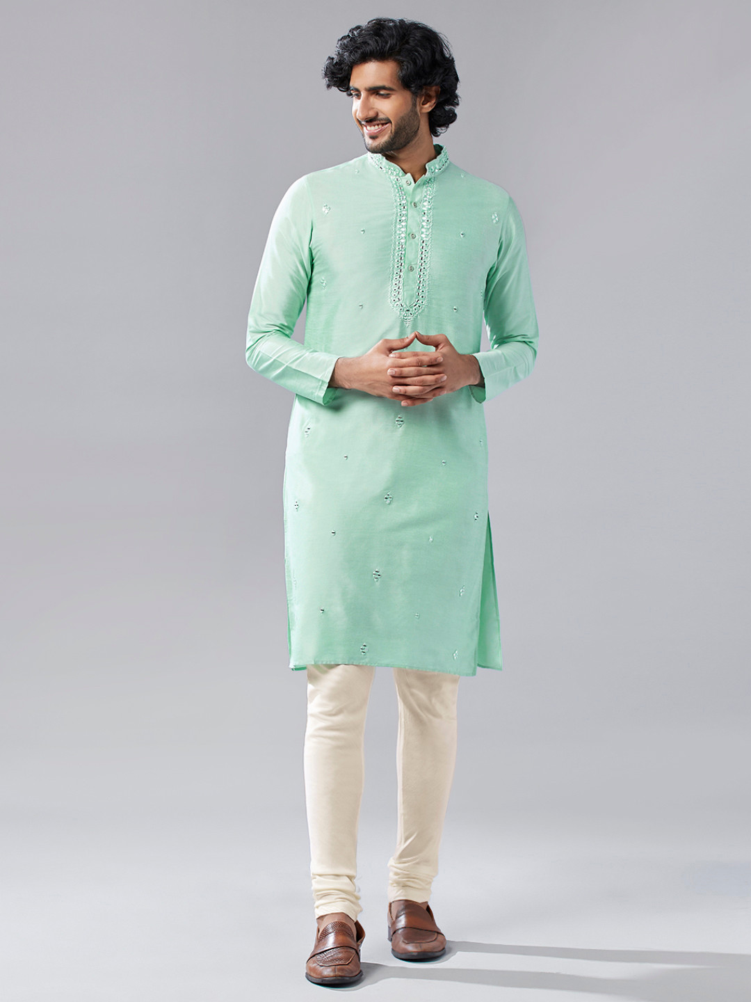 

KISAH Mandarin Collar Geometric Embroidered Mirror Work Regular Kurta with Churidar, Green