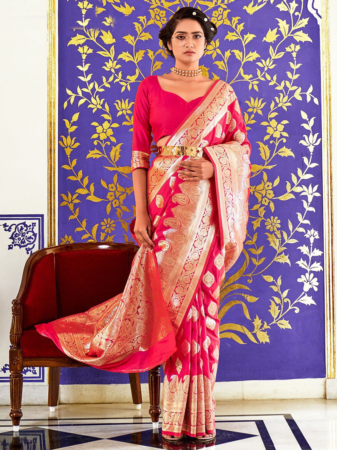 

Satrani Pink & Gold-Toned Ethnic Motif Woven Design Zari Pure Silk Banarasi Saree