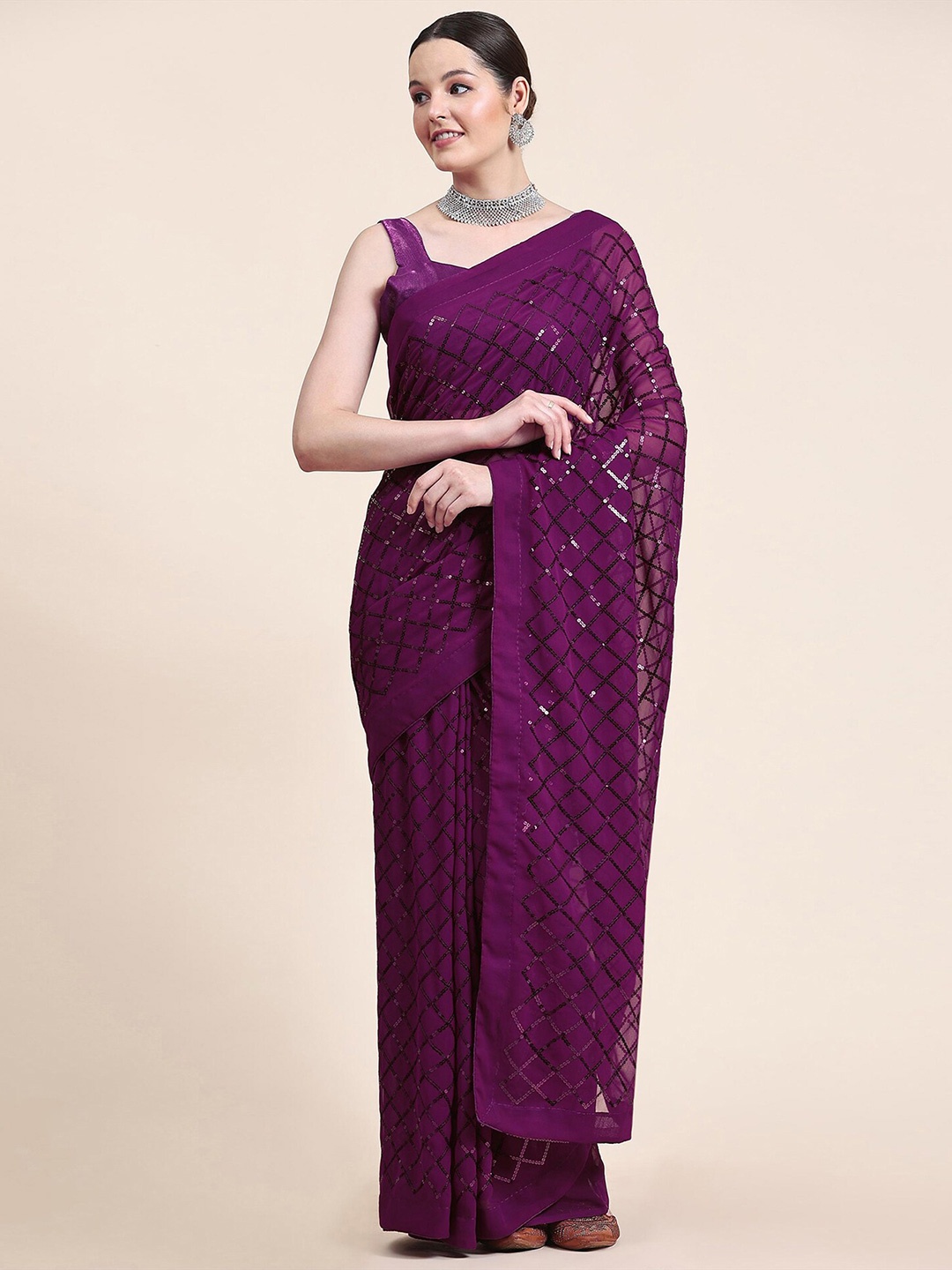 

Satrani Magenta & Gold-Toned Sequin Embellished Saree