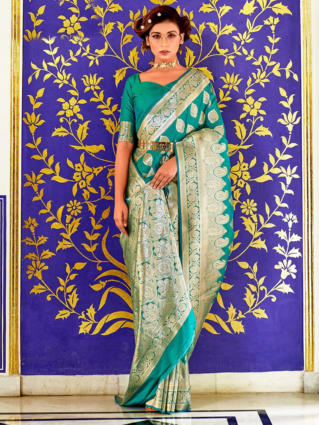 

Satrani Turquoise Blue & Gold-Toned Ethnic Motif Woven Design Pure Silk Banarasi Saree