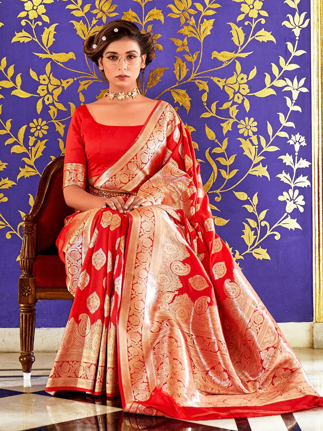 

Satrani Red & Gold-Toned Ethnic Motif Woven Design Pure Silk Banarasi Saree