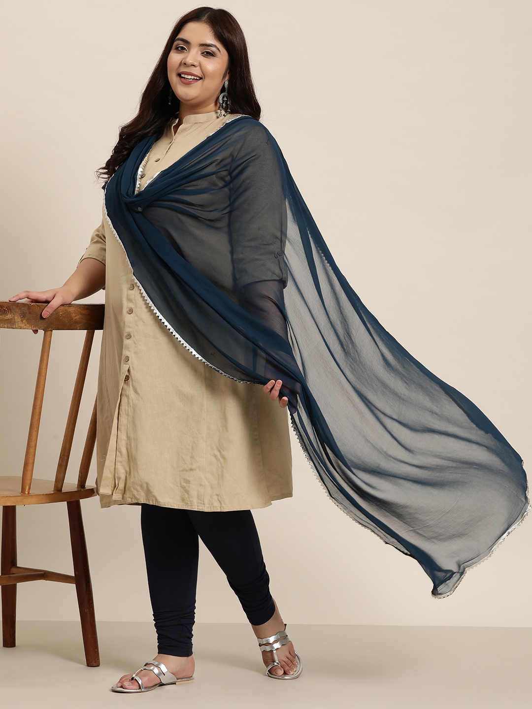 

Sztori Solid Chiffon Dupatta with Gotta Patti Details, Navy blue