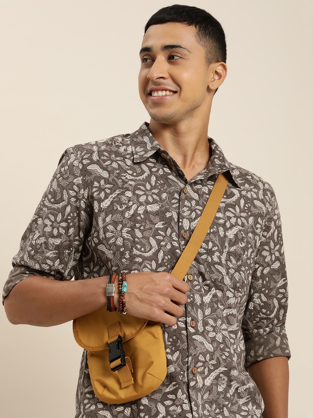 

Taavi Men Classic Floral Printed Cotton Casual Shirt, Brown