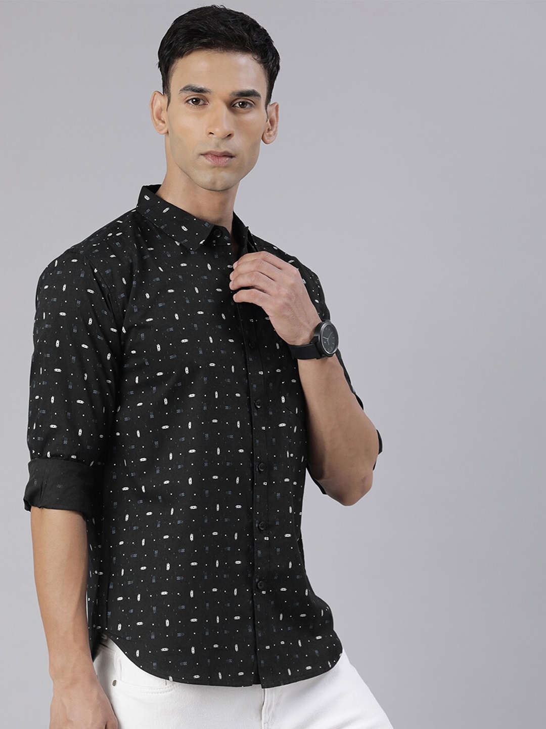 

Provogue Slim Fit Geometric Printed Pure Cotton Casual Shirt, Black