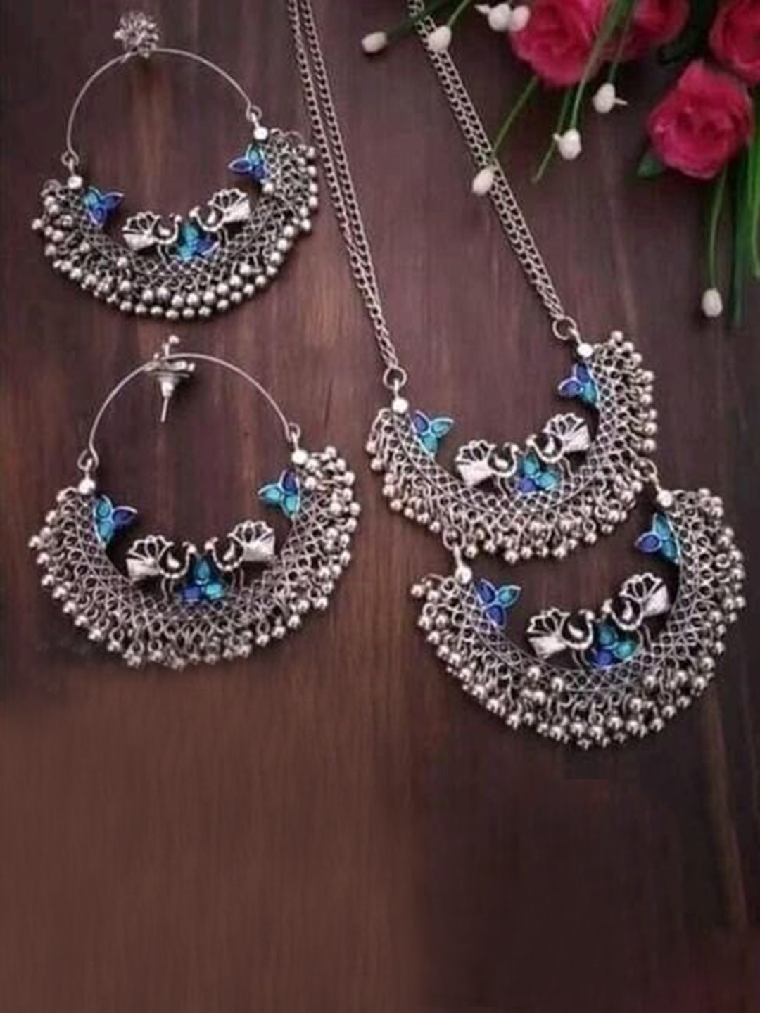 

Samridhi DC Silver-Plated Oxidised Artificial Beads Jewellery Set