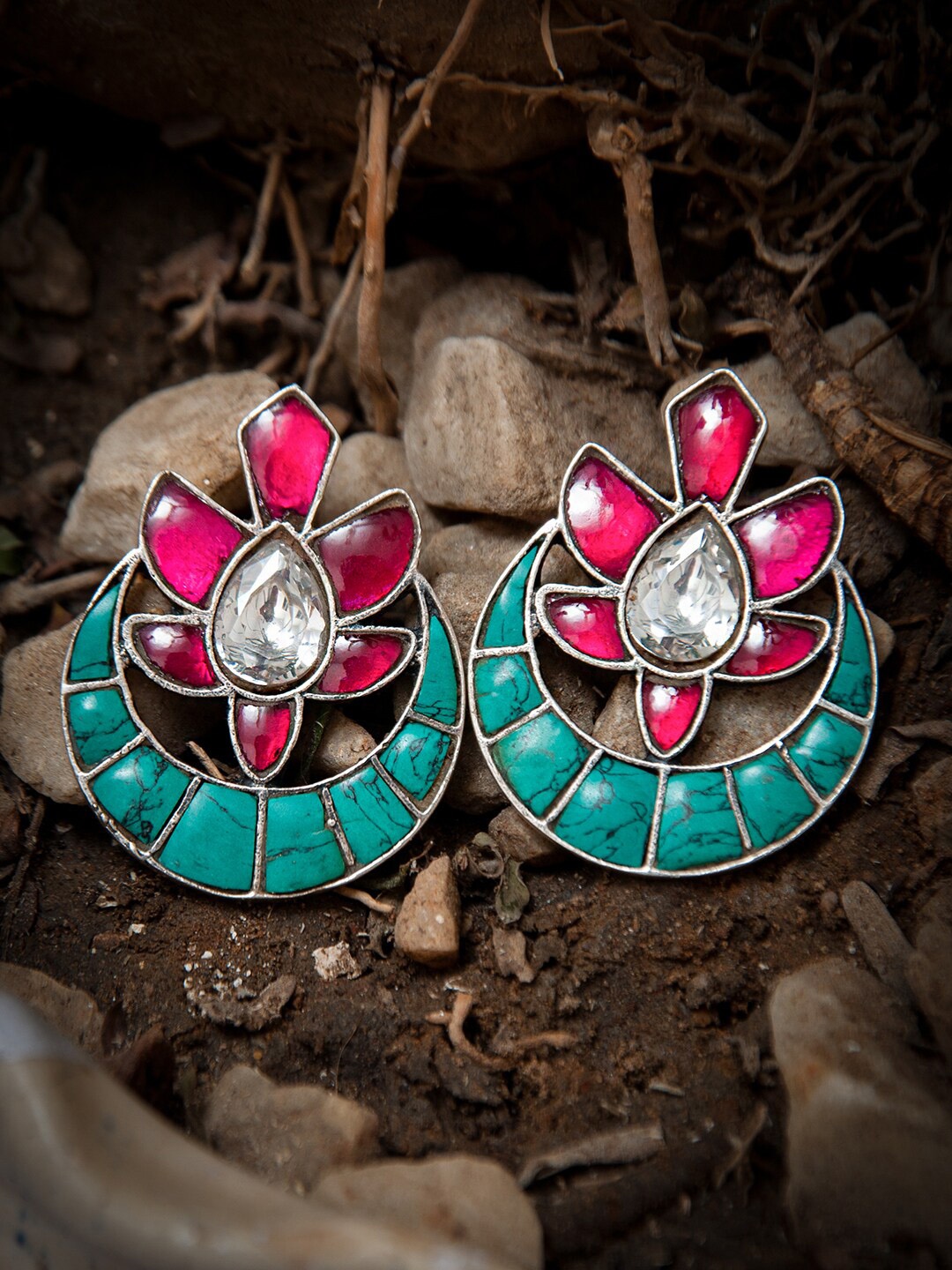 

Neeta Boochra Silver-Plated Crescent Shaped Chandbalis Earrings