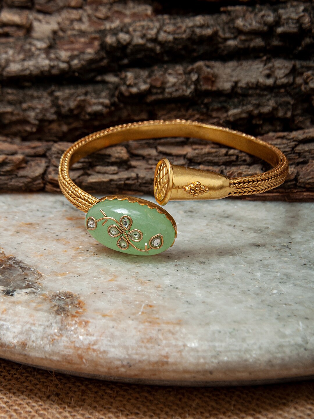 

Neeta Boochra Gold-Plated Kundan-Studded Bangle
