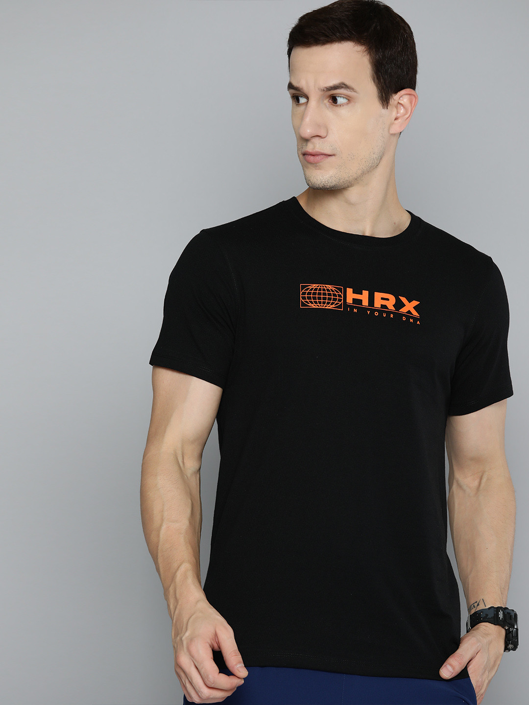 

HRX by Hrithik Roshan Men Solid T-shirt, Black