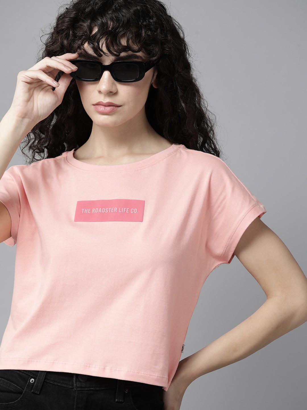 

The Roadster Lifestyle Co.Brand Logo Printed T-shirt, Peach