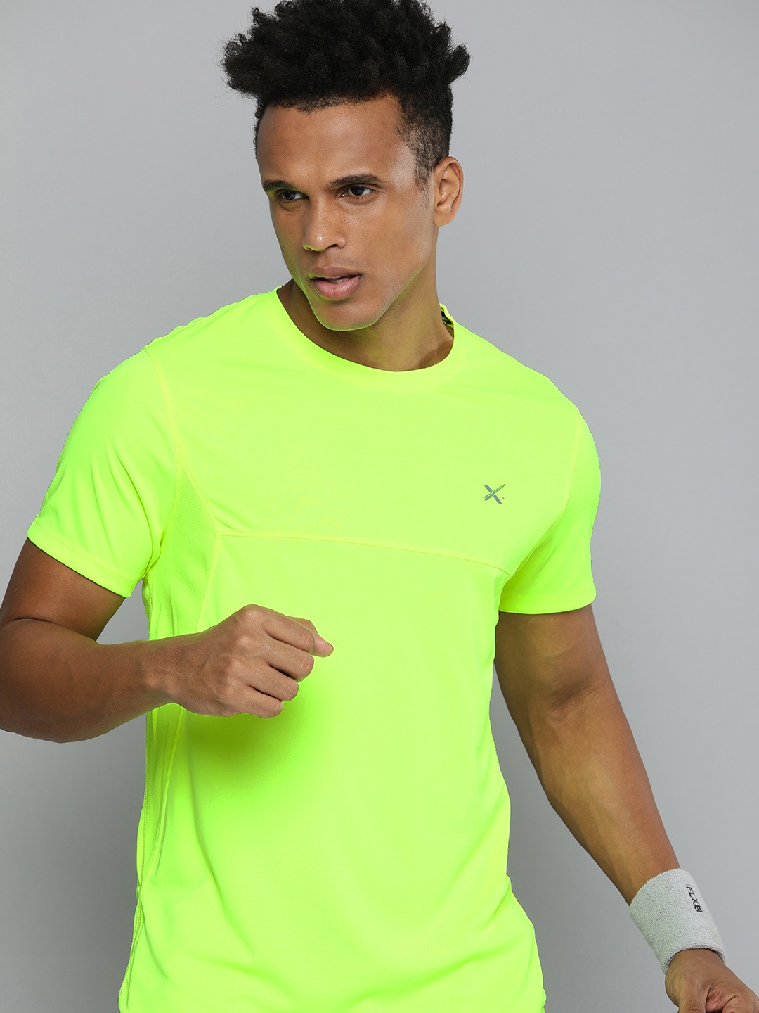 

HRX by Hrithik Roshan Solid Rapid Dry & Antimicrobial Finish Training T-shirt, Lime green