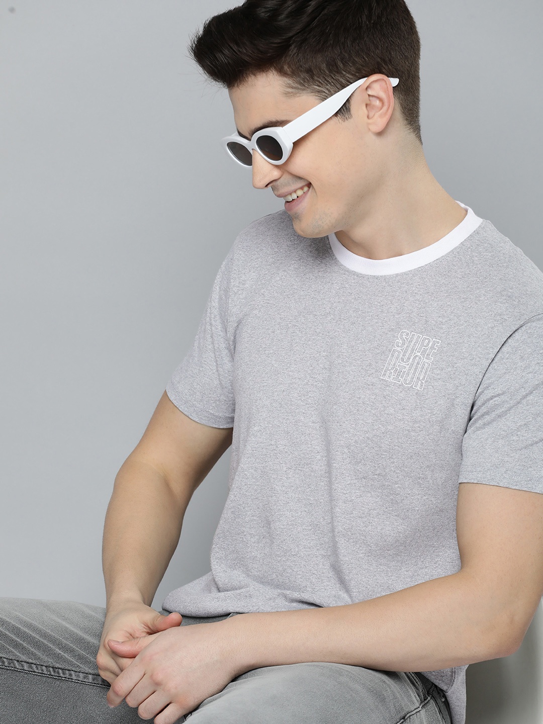

HERE&NOW Men Solid Round Neck T-shirt, Grey