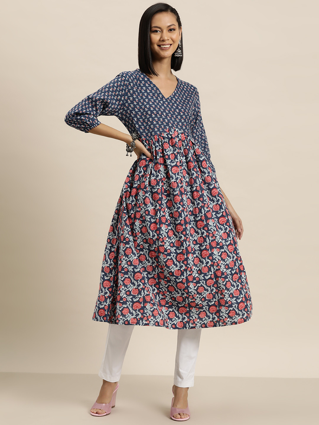 

HERE&NOW Ethnic Motifs Printed Thread Work Kurta, Navy blue