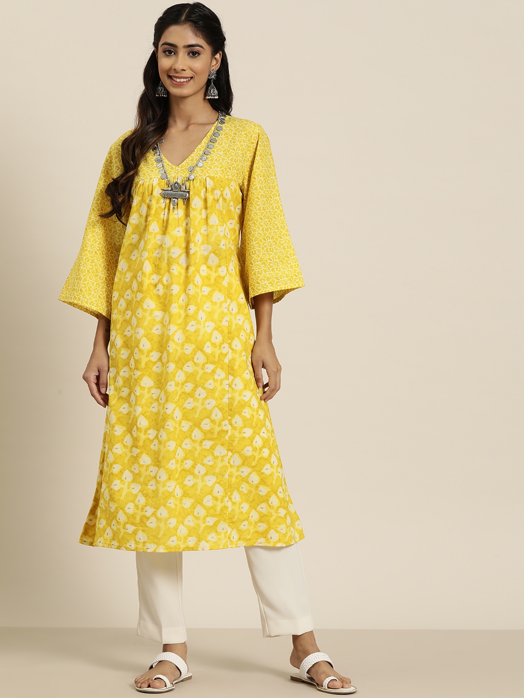 

HERE&NOW Women Yellow Floral Printed Kurta