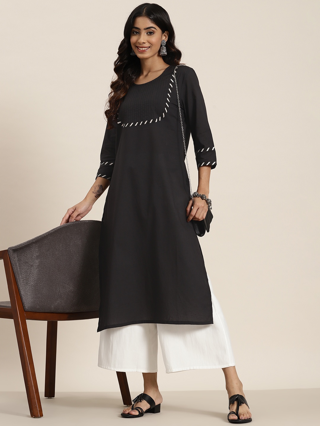 

HERE&NOW Yoke Design Pure Cotton Straight Kurta, Black