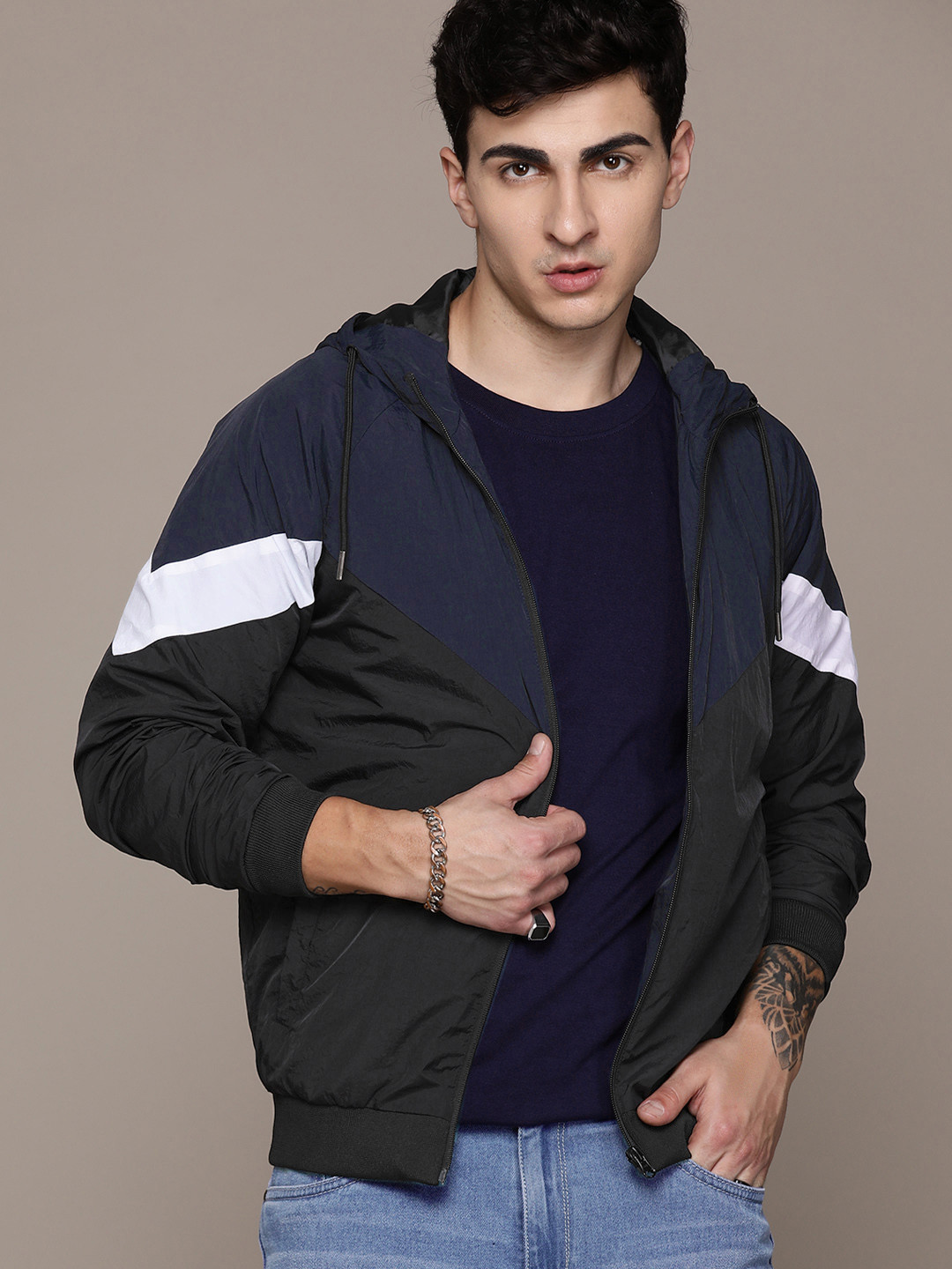 

The Roadster Lifestyle Co. Colourblocked Tailored Jacket, Navy blue