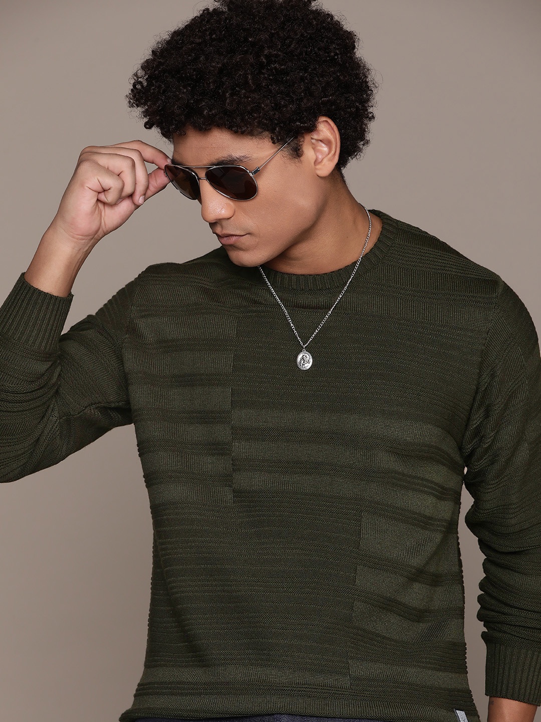 

The Roadster Lifestyle Co. Solid Self Design Acrylic Pullover, Olive