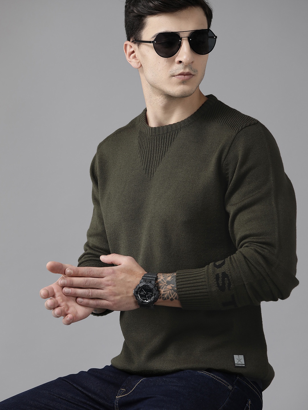 

The Roadster Lifestyle Co. Men Acrylic Solid Pullover, Olive