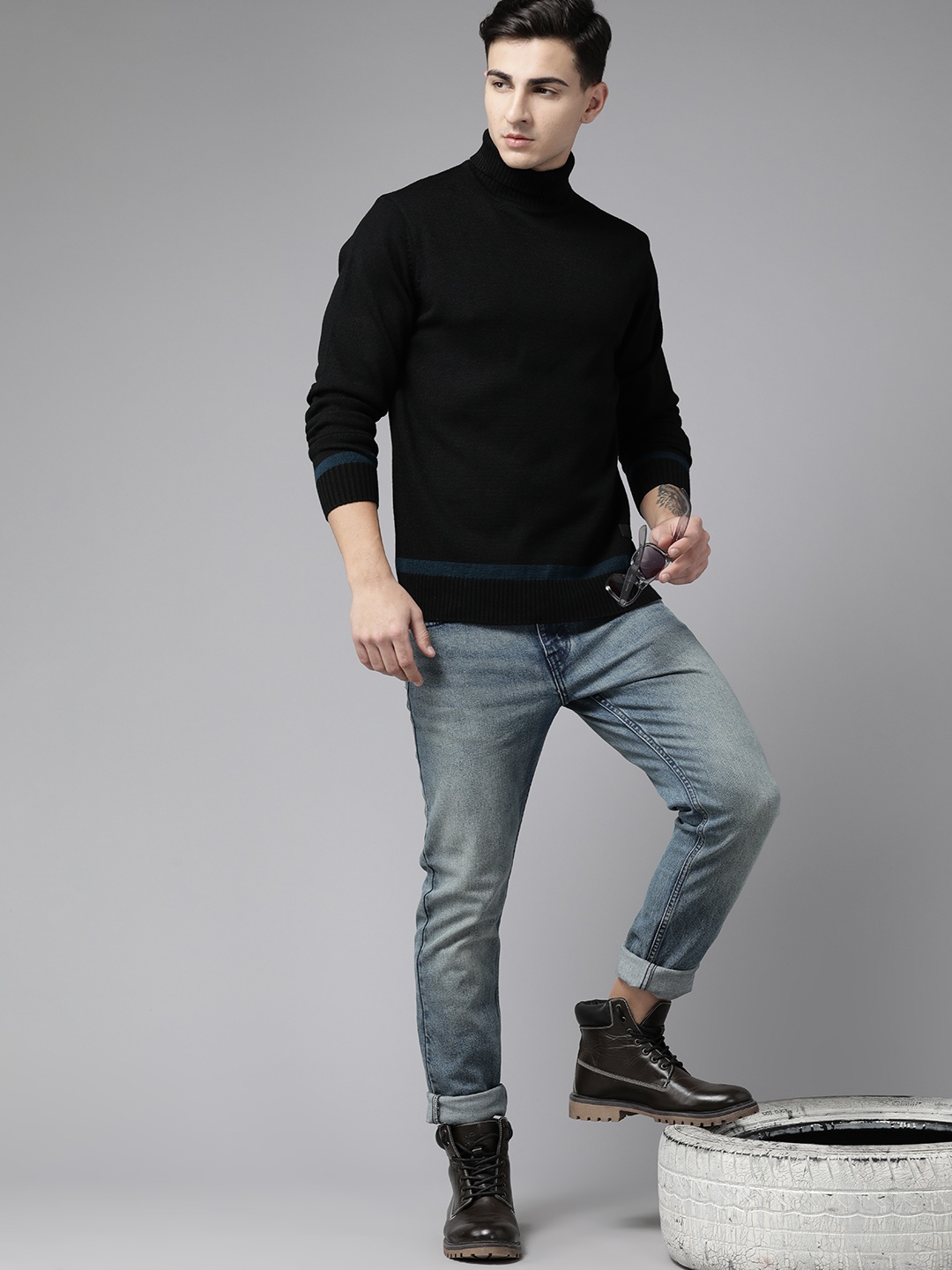 

The Roadster Lifestyle Co. Acrylic Pullover, Black